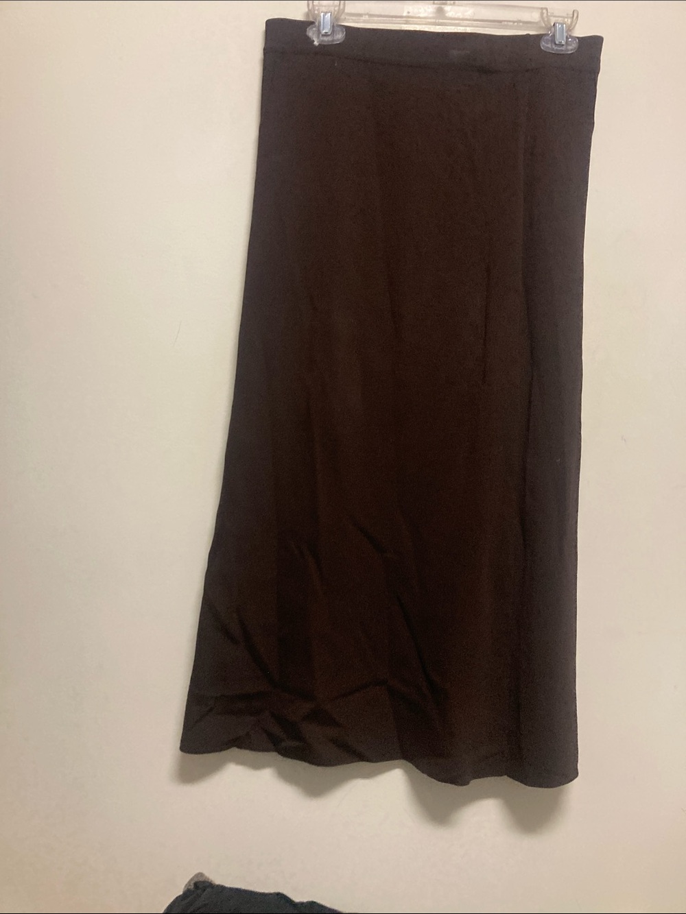 YARNS & STITCHES/Women's Dark Brown Maxi Skirt with Clean Silhouette
